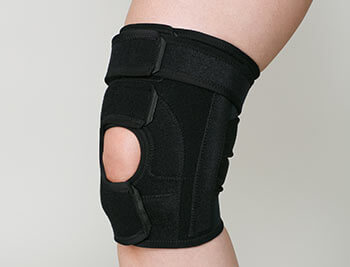 膝関節用　スポーツタイプ　ズレ防止ベルト付